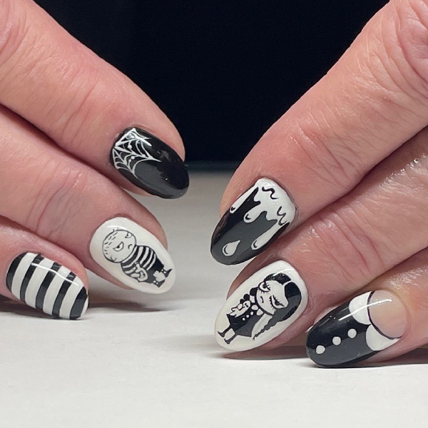 halloween-nail-ideas-Addams-Family