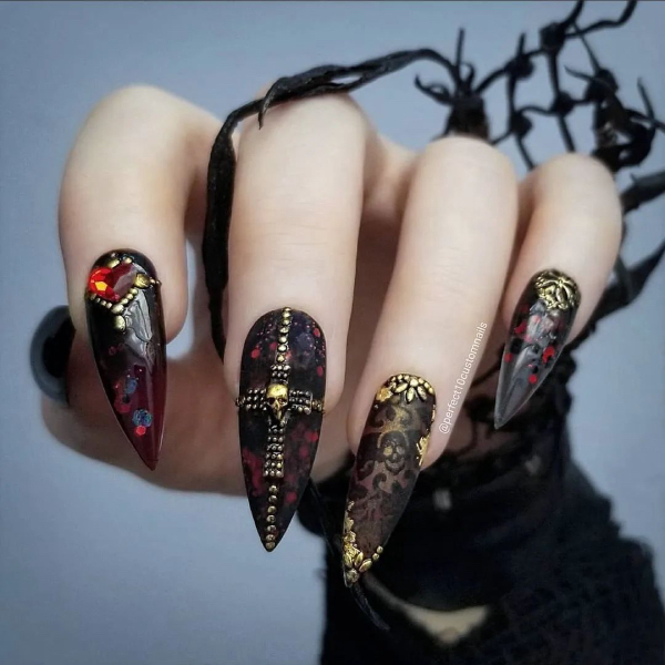 halloween-nail-ideas-Dare-Devil