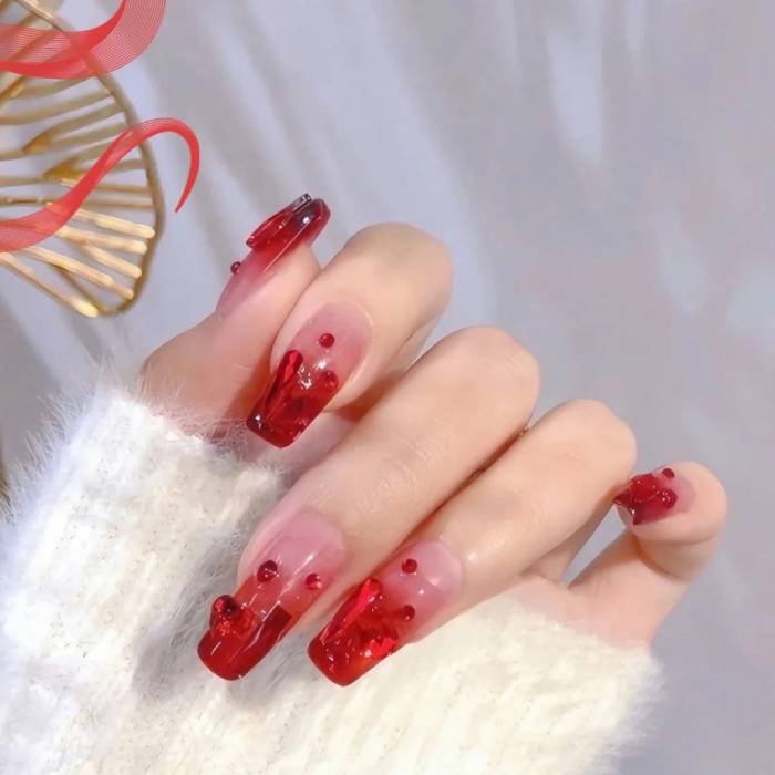 wearable cny nails2